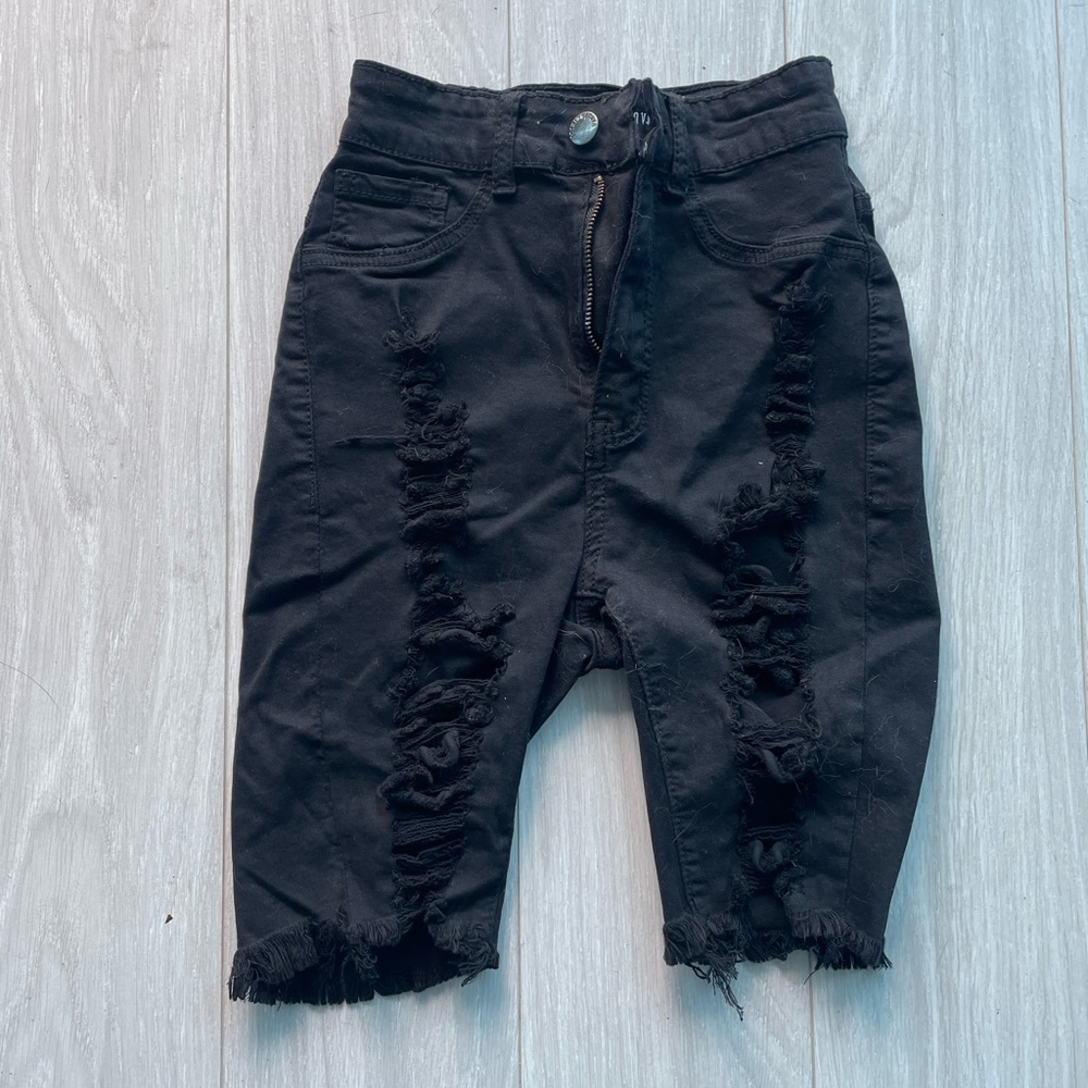 FASHION NOVA ripped black denim jean shorts